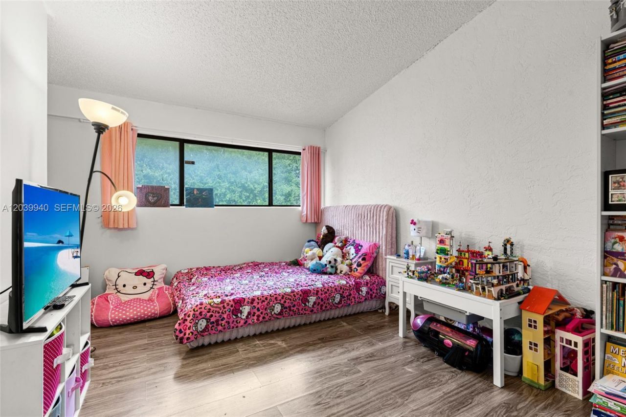4293 N 76th Ave , Davie, FL 33024 Photo