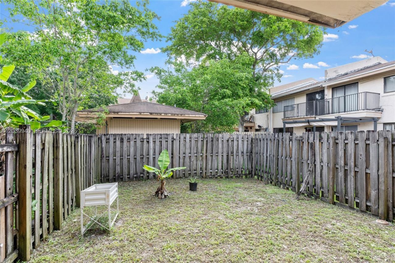 4293 N 76th Ave , Davie, FL 33024 Photo