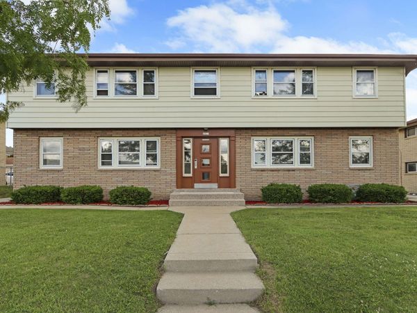6823 W Wedgewood Dr, Milwaukee, WI 53220