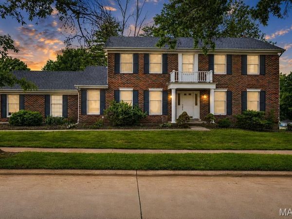 14529 Brittania Drive, Chesterfield, MO 63017