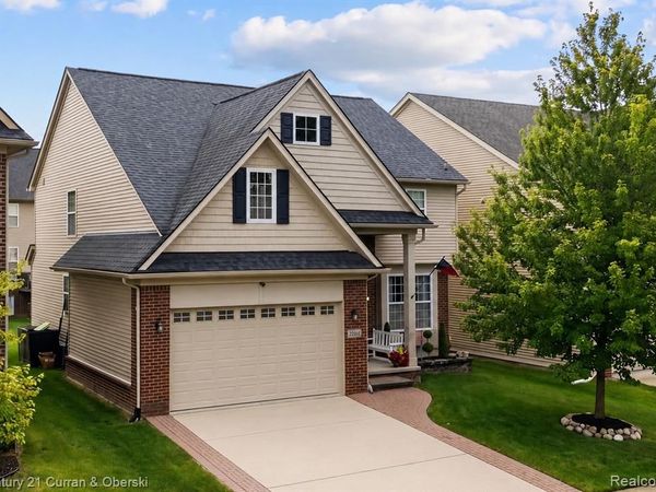27476 Belgrave Place, Novi, MI 48374