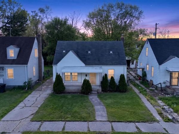 20553 Hamburg Street, Detroit, MI 48205