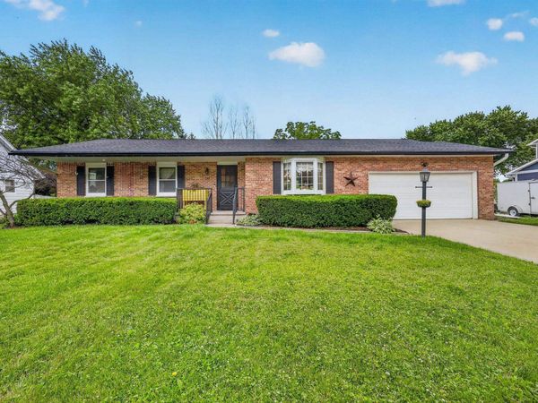542 Woodview Drive, Sun Prairie, WI 53590