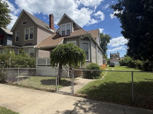7629 S Dante Avenue , Chicago, IL 60619