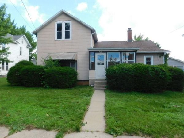 302 E Park Street , Morrison, IL 61270