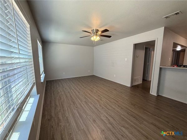 415 E Fourth Avenue, Unit A, Belton, TX 76513