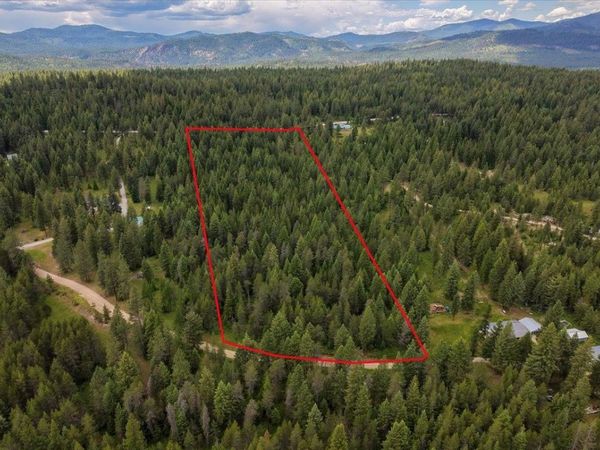 27X Jermain Loop, Newport, WA 99156