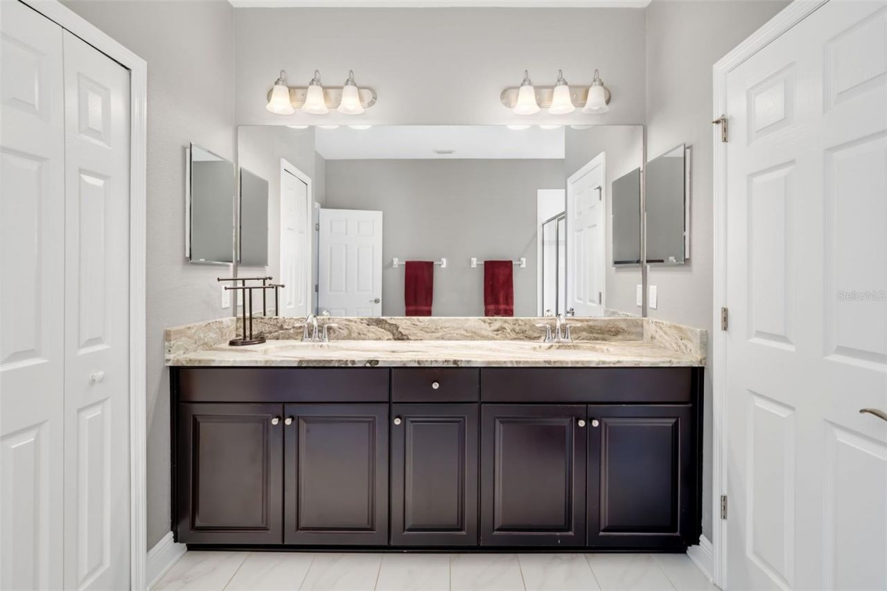 4968 Oarsman Court, Sarasota, FL 34243 Photo