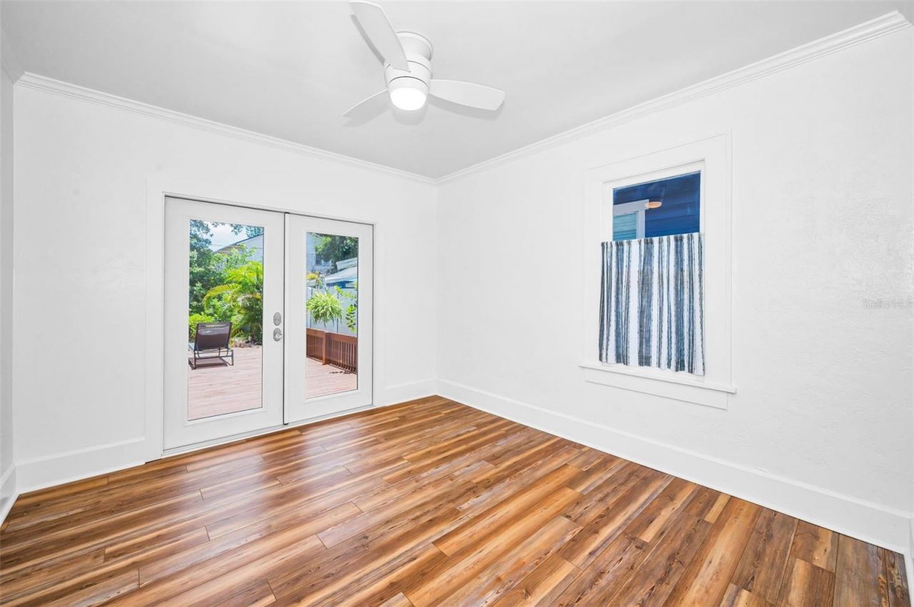 1100 35th Avenue N, Saint Petersburg, FL 33704 Photo