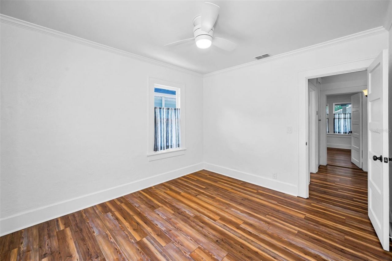1100 35th Avenue N, Saint Petersburg, FL 33704 Photo
