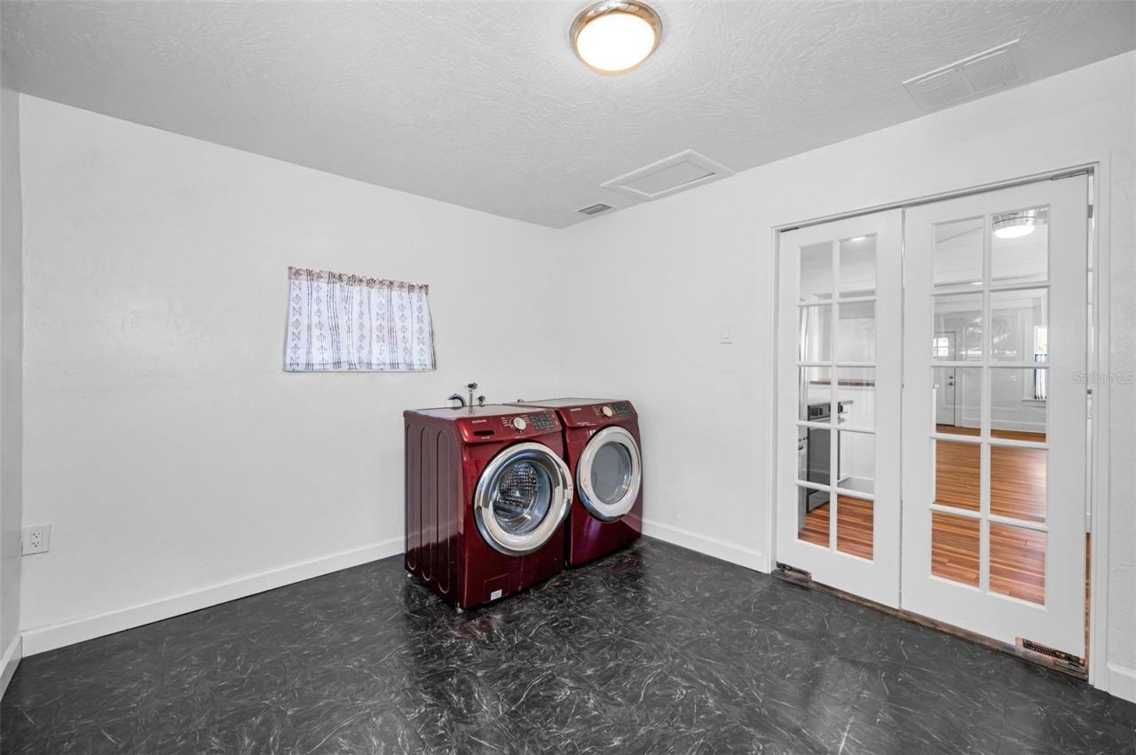 1100 35th Avenue N, Saint Petersburg, FL 33704 Photo