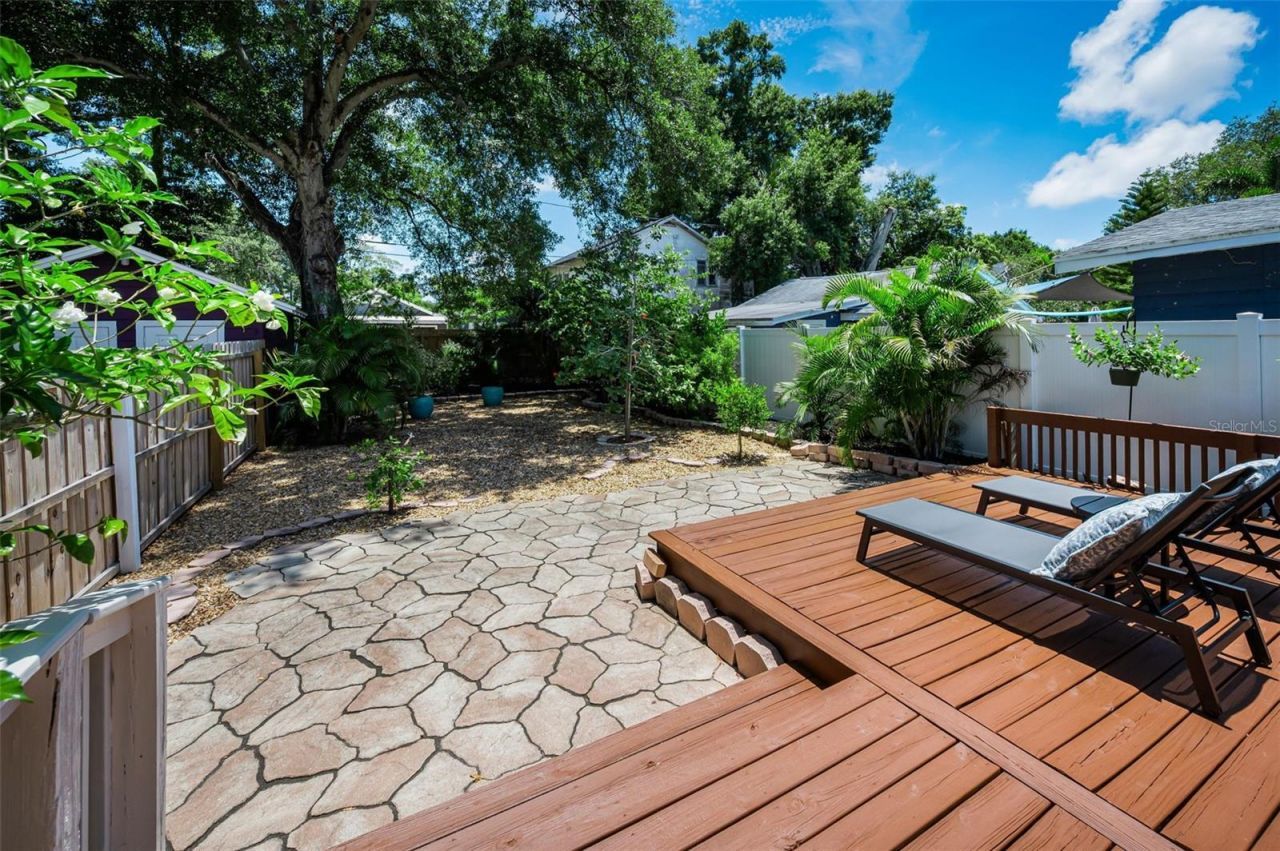 1100 35th Avenue N, Saint Petersburg, FL 33704 Photo