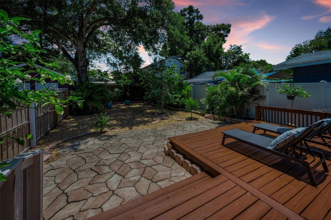 1100 35th Avenue N, Saint Petersburg, FL 33704 Photo