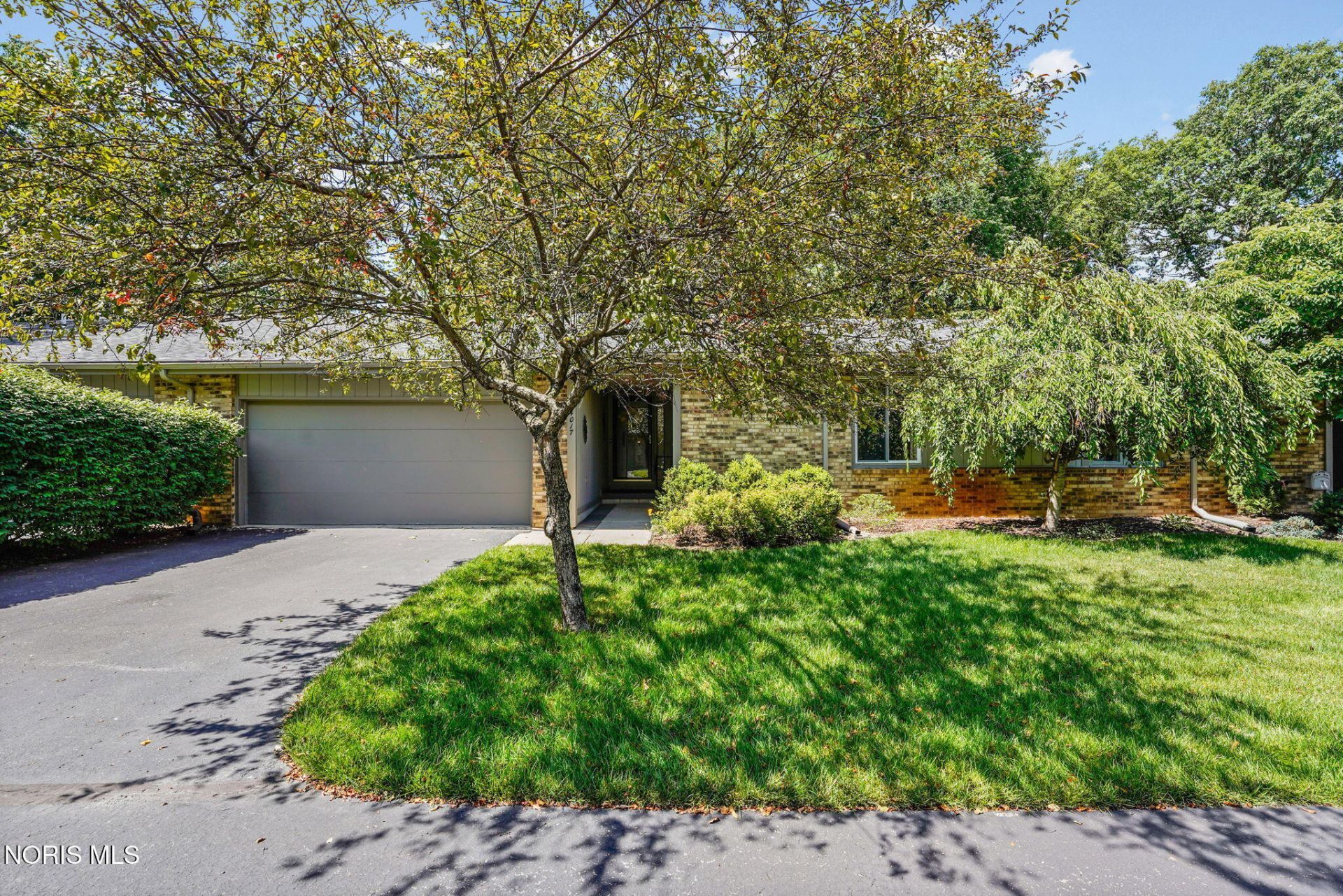 4017 Eaglehurst Road, Sylvania, OH 43560 Main Photo