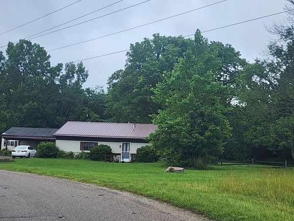92 E Trestle Road, Veedersburg, IN 47987