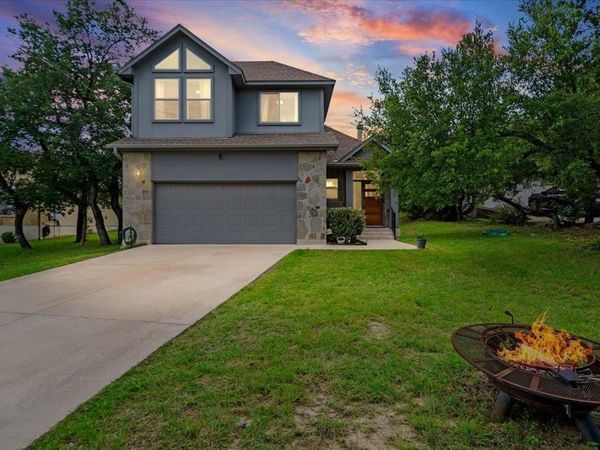 10304 Twin Lake CIR, Dripping Springs, TX 78620