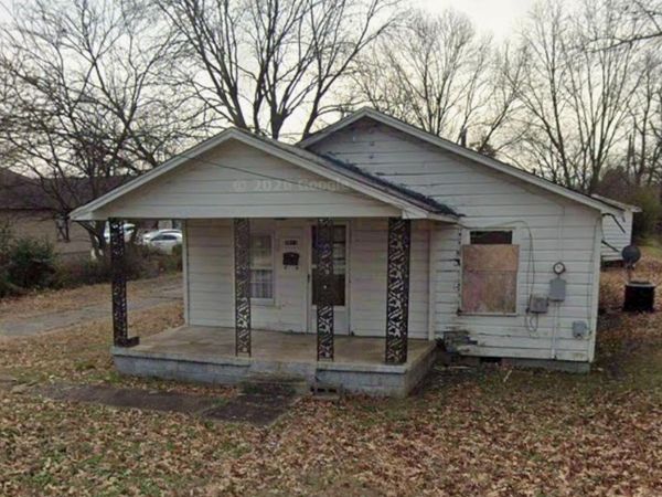 3611 School, Jonesboro, AR 72401
