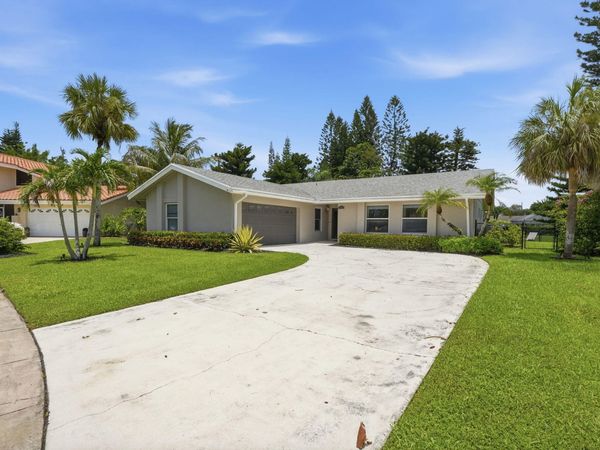 1799 Shower Tree Way, Wellington, FL 33414
