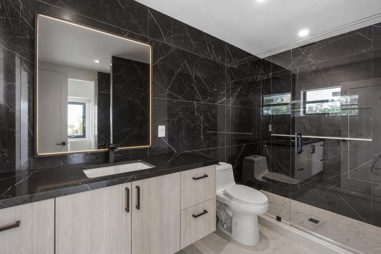 707 Sunset Drive, Lake Worth Beach, FL 33461 Photo