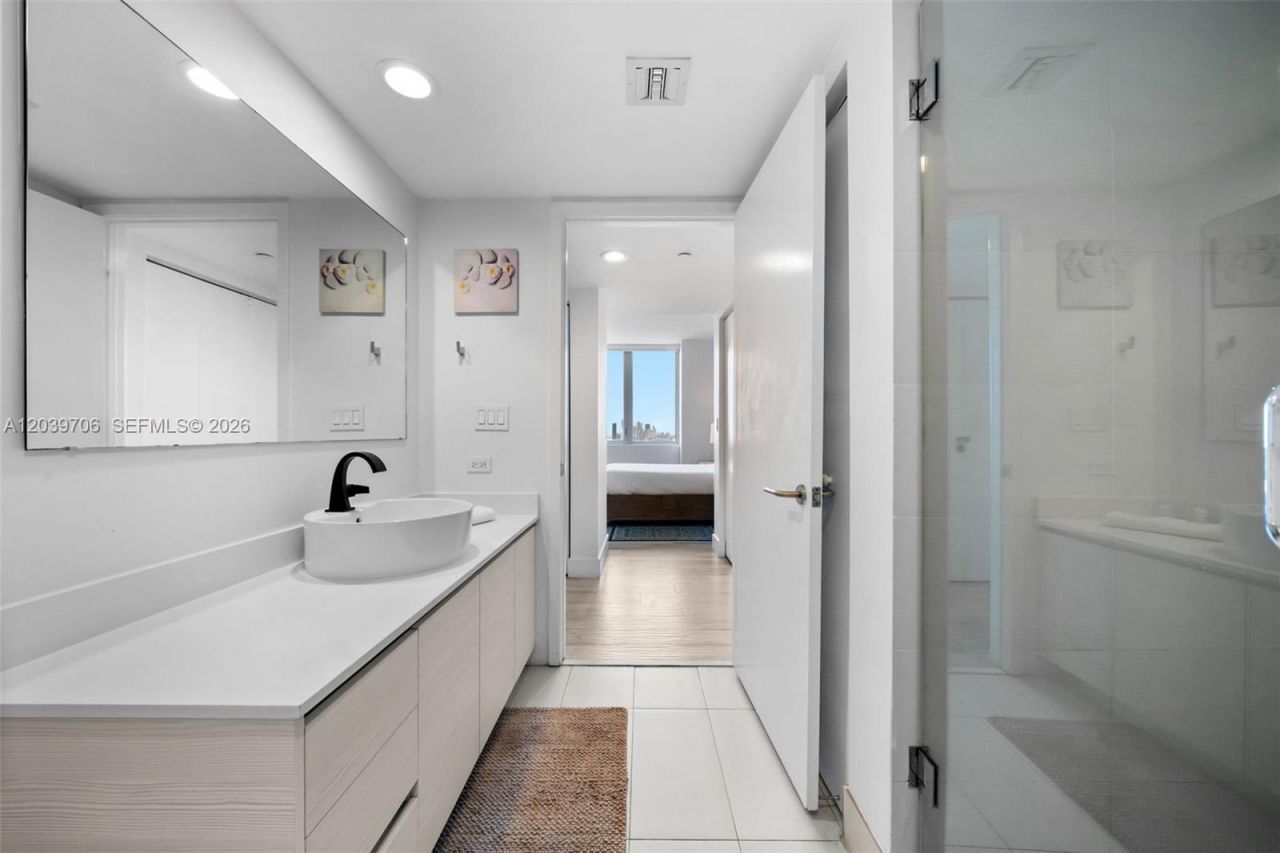 2600 E Hallandale Beach Blvd , Unit T3001, Hallandale Beach, FL 33009 Photo