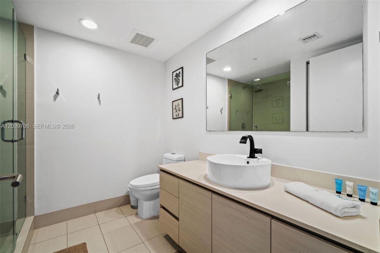 2600 E Hallandale Beach Blvd , Unit T3001, Hallandale Beach, FL 33009 Photo
