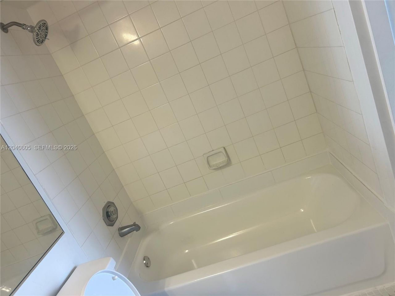 7601 E Treasure Dr, Unit 2104, North Bay Village, FL 33141 Photo