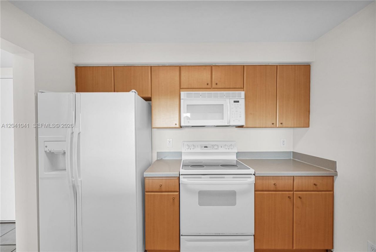 2475 Brickell Ave , Unit 703, Miami, FL 33129 Photo