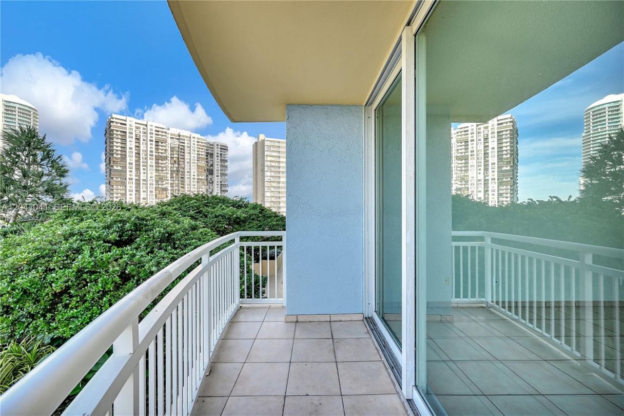 2475 Brickell Ave , Unit 703, Miami, FL 33129 Photo