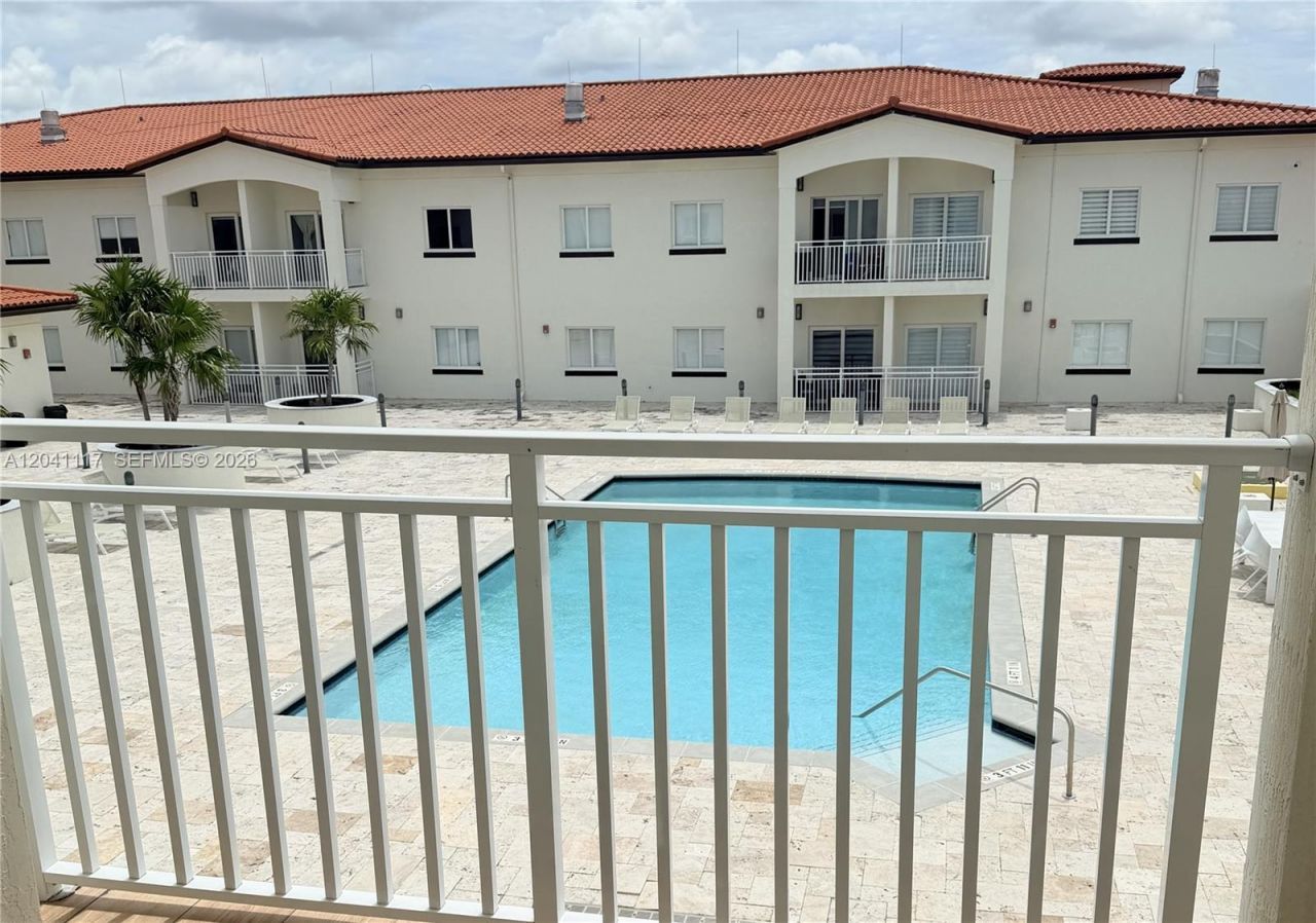 10950 NW 82nd St , Unit 416, Doral, FL 33178 Photo