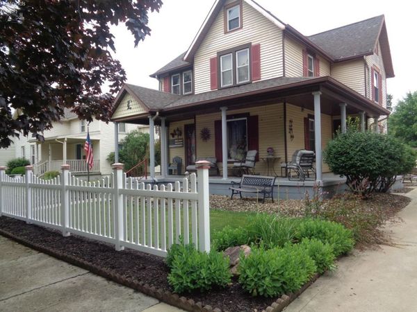 414 W Pearl Street, Willard, OH 44890