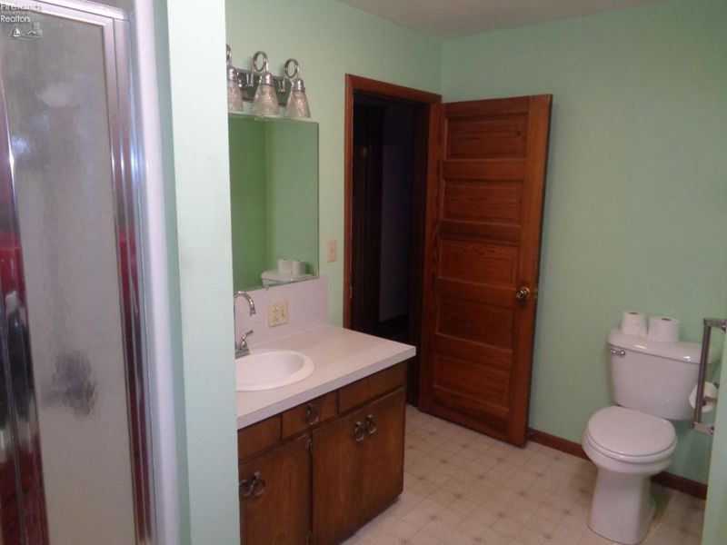 414 W Pearl Street, Willard, OH 44890 Photo 20
