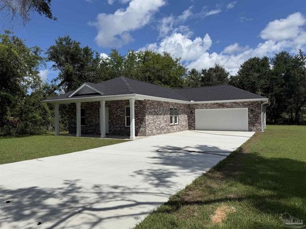 3914 Thornton St, Pace, FL 32571