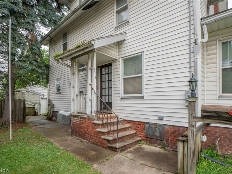 815 Broad Avenue NW, Canton, OH 44708 Photo 2
