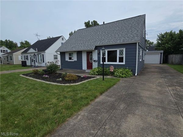 3054 Sterling Road , Lorain, OH 44052