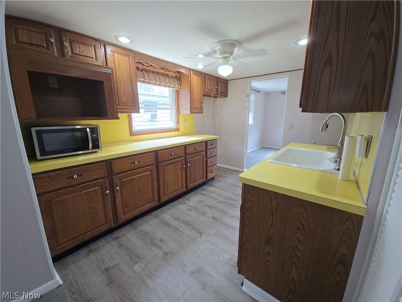 3054 Sterling Road, Lorain, OH 44052 Photo 5
