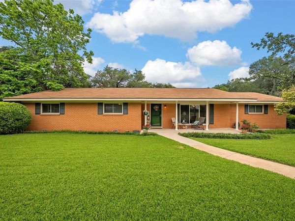 9609 Fair Circle , Woodway, TX 76712