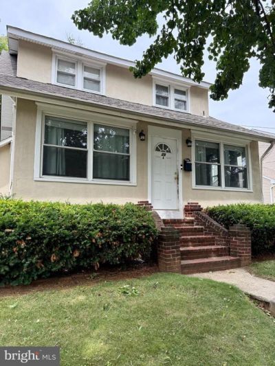 29 E Buckingham Avenue, Unit 2ND FL, Mount Ephraim, NJ 08059 Main Photo