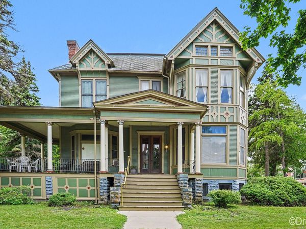 1500 Center Avenue, Bay City, MI 48708
