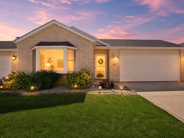 315 Valley Court , Lowell, IN 46356