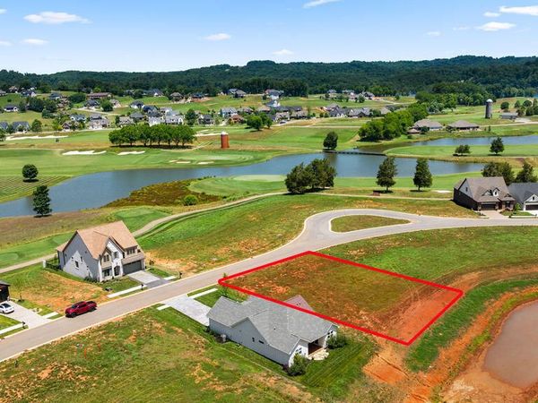 440 Black Bear Circle, Loudon, TN 37774