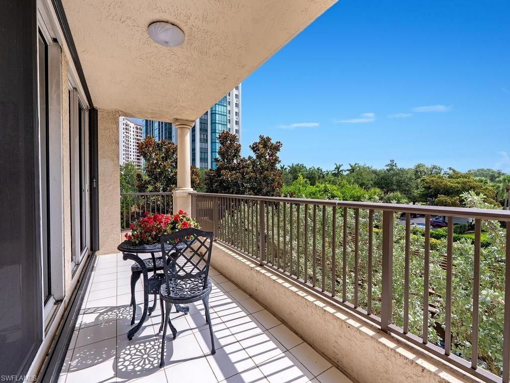 7425 Pelican Bay Blvd , Unit 206, Naples, FL 34108 Photo