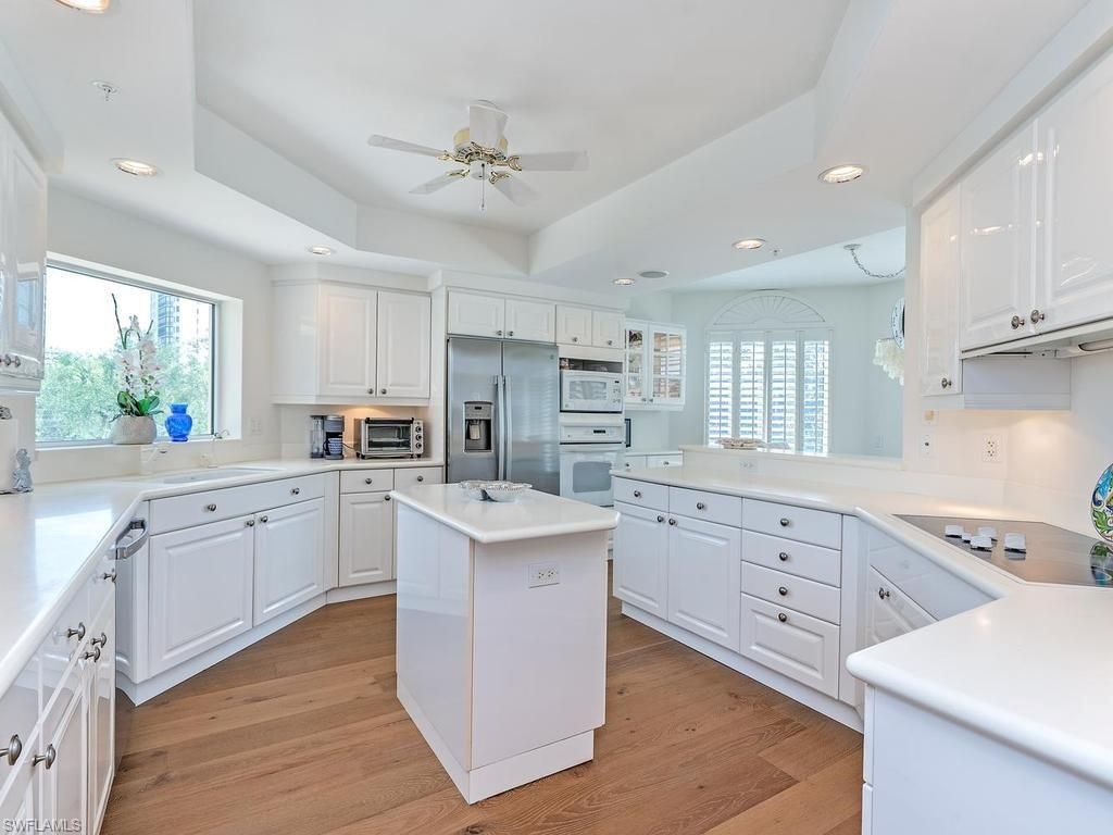 7425 Pelican Bay Blvd , Unit 206, Naples, FL 34108 Photo