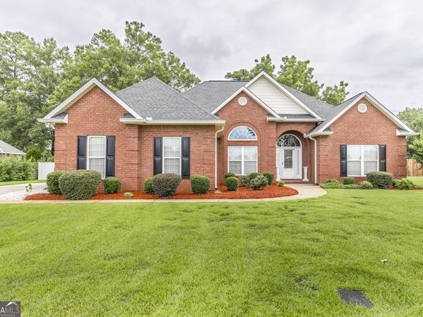 101 Grenville Court, Kathleen, GA 31047