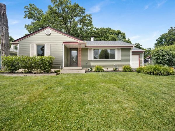 33298 N Eastwood Road, Grayslake, IL 60030