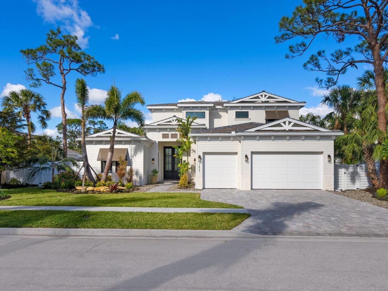 1519 Harbor Drive , Sarasota, FL 34239 Main Photo