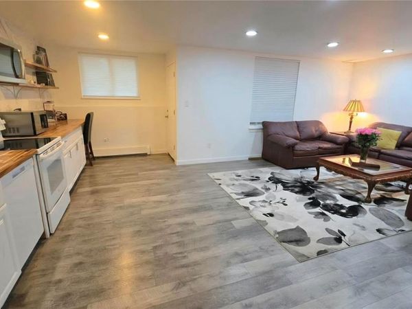 1525 S Holly Street, Unit 104, Denver, CO 80222