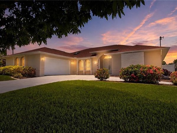 2223 SE 10th LN , CAPE CORAL, FL 33990
