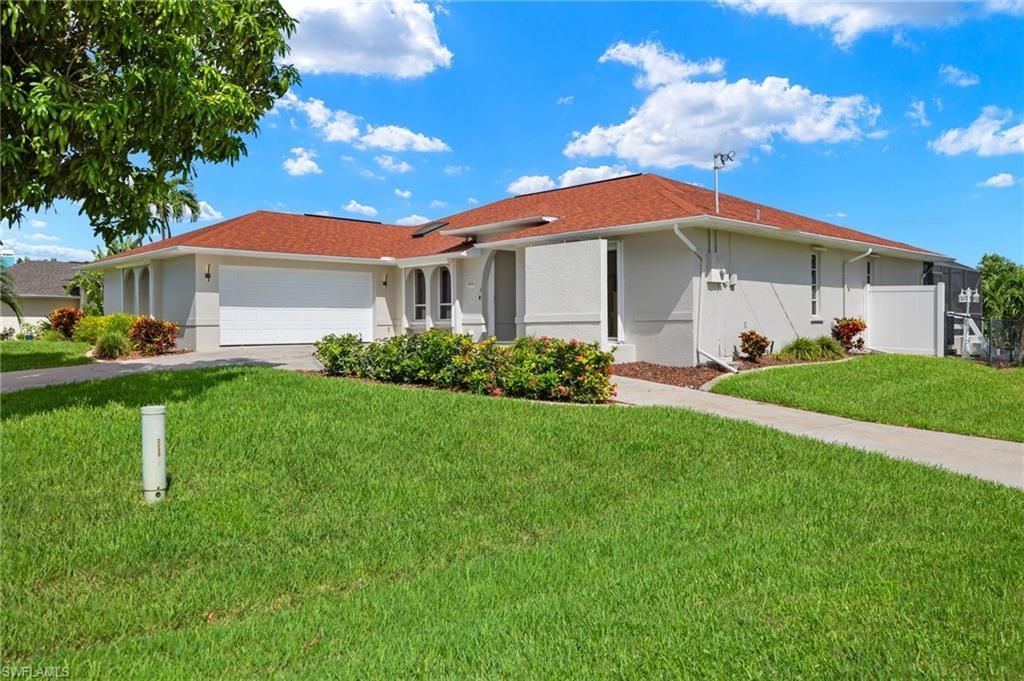 2223 SE 10th Ln , Cape Coral, FL 33990 Photo