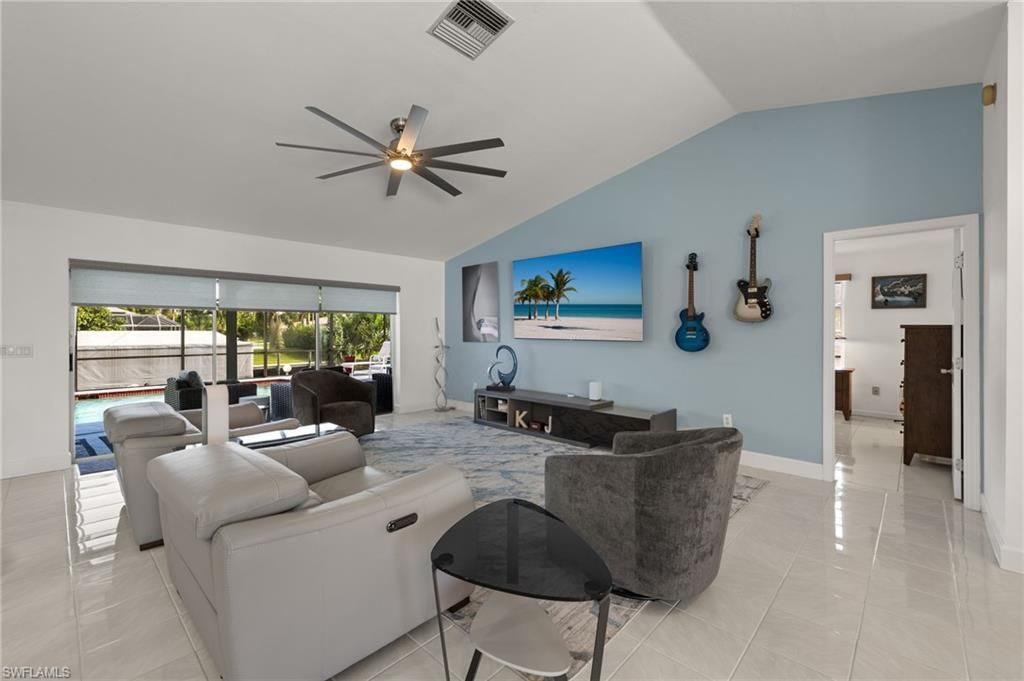 2223 SE 10th Ln , Cape Coral, FL 33990 Photo
