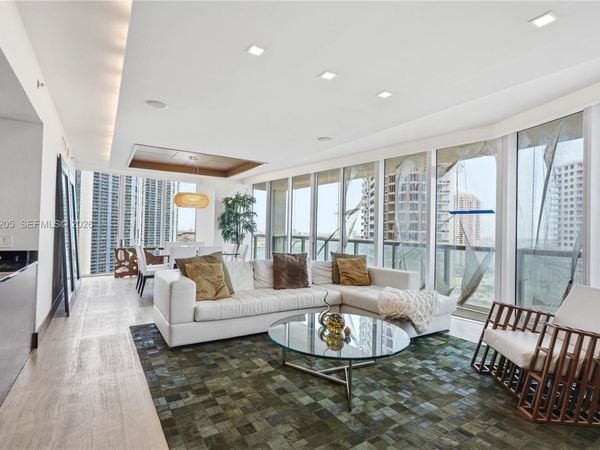 465 Brickell Ave , Unit 2101, Miami, FL 33131